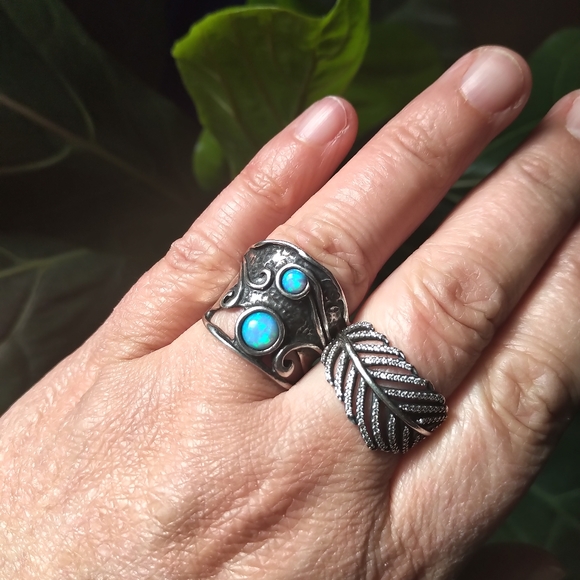 Sterling silver opal ring sz.8 - Picture 1 of 7